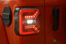 Китай LED-JL-JLU-NEW-C-Clear-eu LED ліхтарі задні Jeep Wrangler Rubicon JL JLU ТИП C Затемнені Європа