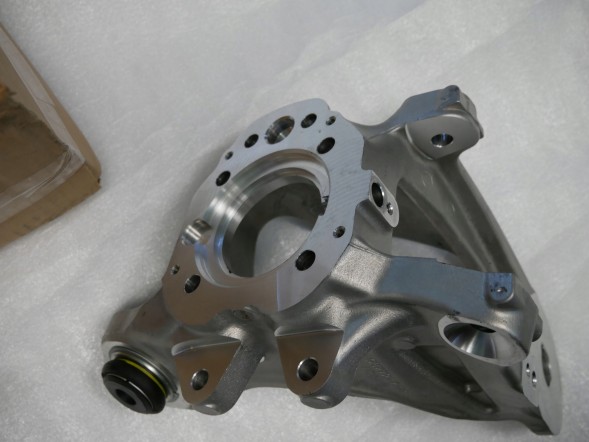BMW OE BMW E70 E71 E72 F15 F16 F85 F86 TYLNA LEWA ZWROTNICA TYŁ LEWY 6879101 33326879101 6877217 BMW E70 E71 E72 F15 F16 F85 F86 ЗАДНІЙ ЛІВИЙ ПОВОРОТНИЙ КУЛАК ЗАДНІЙ ЛІВИЙ 6879101