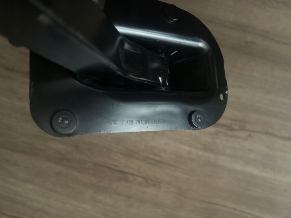BMW OE 41007420783 OE BMW СЕРІЯ 3 F30 M3 F80 СЕРІЯ 4 F32 M4 F82 ШАРНІР ЗАСЛІНКИ БАГАЖНИКА ЛІВИЙ OE