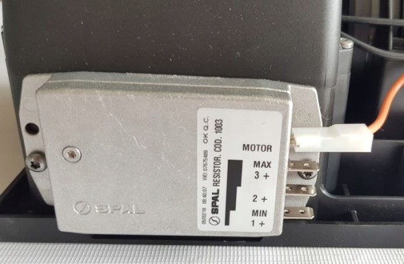 Spal 54245 Повітродувка bova spal 24в з регулюванням 006-b40-22