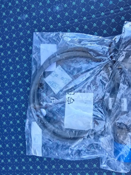 BMW OE KABEL ŁADOWANIA BMW F45 U06 G20 G30 G60 G12 G70 G28 G26 G08 U10 G05 8490522 QUALI3006 КАБЕЛЬ ЗАРЯДЖАННЯ BMW F45 U06 G20 G30 G60 G12 G70 G28 G26 G08 U10 G05 8490522