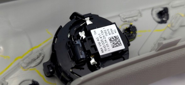 Volkswagen OE 5H0867234K RM5 VW Обшивка стійки права передня VW Golf VIII 8 5H0867234K RM5