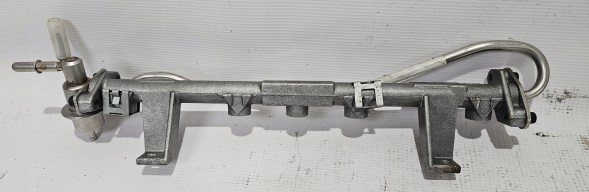 Saab OE 9H487-9D280 FORD НОВА ОРГ ІНЖЕКТОРНА ПЛАНКА + РЕГУЛЯТОР ТИСКУ ПАЛИВА FORD - 9H487-9D280