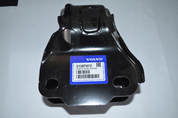 Volvo OE 31387572 Volvo oe 31387572 втулка маятника права сторона