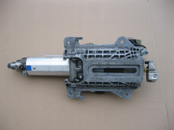 Land Rover OE QMB501180 8H32-3F937-AB РУЛЬОВИЙ ПРИВОД RANGE ROVER SPORT L320 2.7D 3.6D 05-09 р.