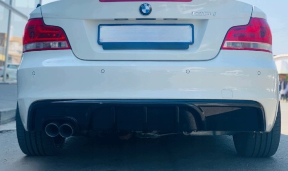 Китай Dyfuzor BMW E82 E88 MP Дифузор BMW E82 E88 Накладка Заднього Бампера Чорний Глянець M Pakiet MP Задній