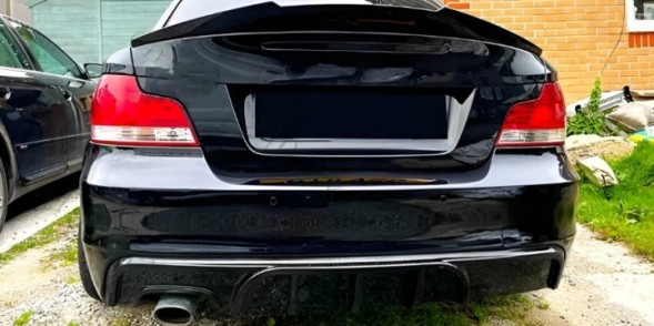 Китай Dyfuzor BMW E82 E88 MP Дифузор BMW E82 E88 Накладка Заднього Бампера Чорний Глянець M Pakiet MP Задній