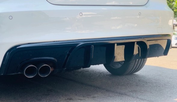 Китай Dyfuzor BMW E82 E88 MP Дифузор BMW E82 E88 Накладка Заднього Бампера Чорний Глянець M Pakiet MP Задній