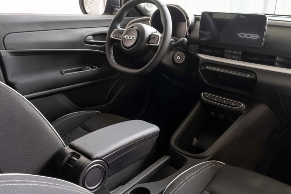 Rati C06807A Підлокітник призначений для Fiat 600, 2023- , Armster 3
