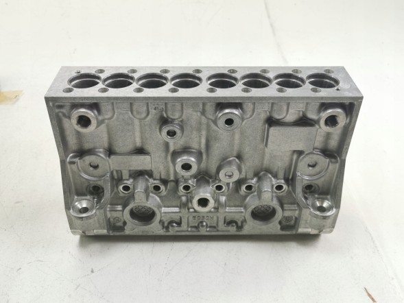 Китай КОРПУС ПАЛИВНОГО НАСОСА 2415158060 MERCEDES OM422 BOSCH 0401848760