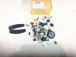 Audi OE 8W0098620B pmi150921 КОМПЛЕКТ КРІПЛЕННЯ ДВЕРЕЙ AUDI A4 B9 8W0098620B