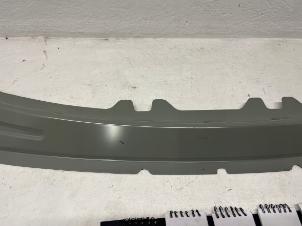 Volvo OE 32277783 mikol POLESTAR 3 передня панель верхня підсилювач передній 23 - 32277783 32348528