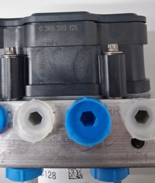 Opel OE RV082 2265106455 0265956573 RV082 Opel Astra KV 1.6d Насос ABS 2265106455 0265956573