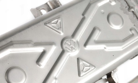 Volkswagen OE 03L131512AS клапан EGR