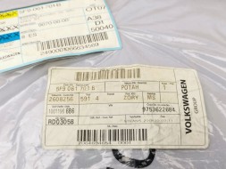 SEAT OE 5F9061701B, DWP470116OE Чохол Seat Leon 5F1 5F9061701B