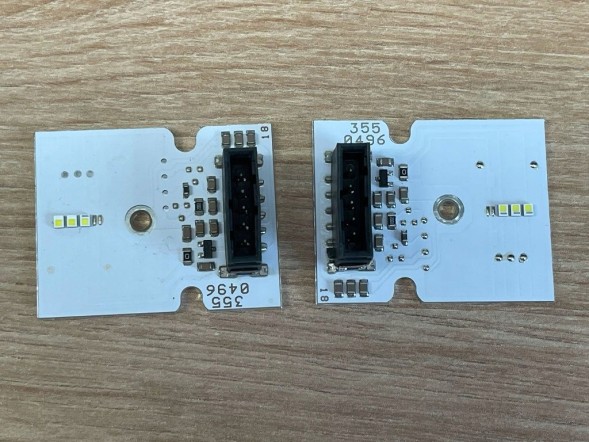 ВОЛЛЕР H.169/196/24.(2SZTUKI) 8U0941475C Плитка xenon drl права ліва 8u0.941.475.B 8u0.941.475.C 5 pin для q3 15-18