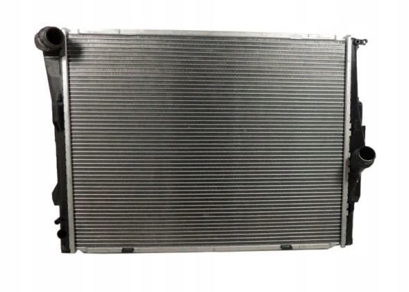 BF 17117521048 Радіатор bmw 3 e90 e91 e92 e93 2004-2013 новинка