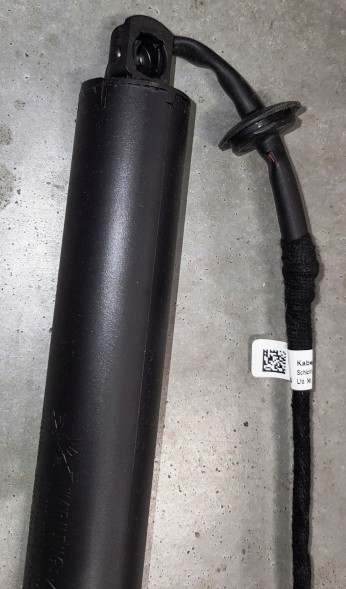 Peugeot OE 9838331180Peugeot АМОРТИЗАТОР ЗАДНЬОГО ЛЮКА PEUGEOT 508 II СЕДАН 9838331180