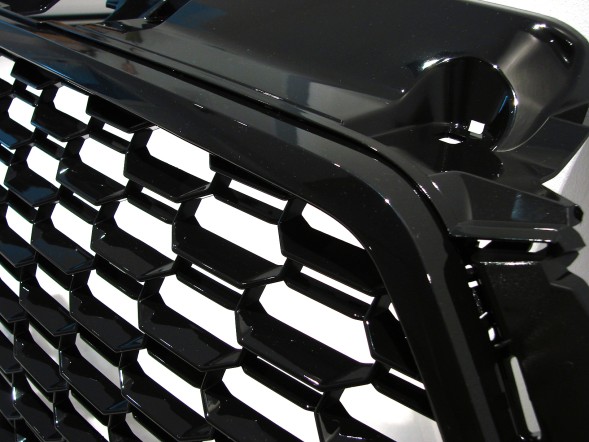 FP FPGR8V2B1 Гриль атрапа Audi A3 8V ліфт 2017-2020 RS look black глянець гриль PDC радар