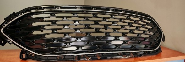 11CLIP LJ5B8200BBW LJ5B-8200-BBW LJ6Z8200CA LJ6Z-8200-CA ЧОРНА РЕШІТКА РАДІАТОРА З ХРОМОВАНОЮ РАМКОЮ ДЛЯ FORD KUGA ESCAPE MK3 2019-2020