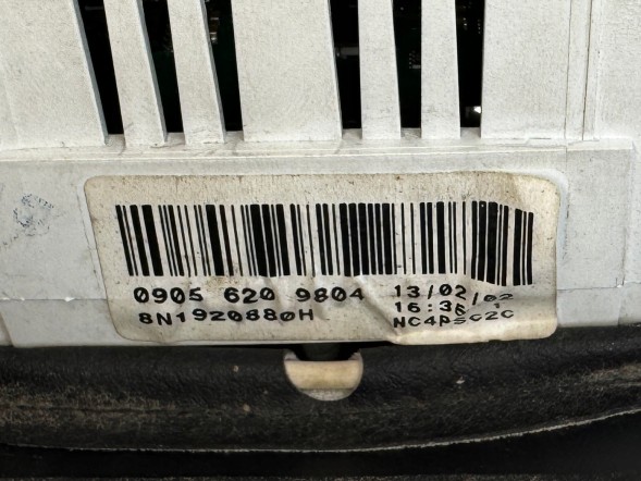 Audi OE НОВИЙ ЛІЧИЛЬНИК ПРИЛАДОВА ПАНЕЛЬ AUDI TT 128 ТИС. КМ 8N1920880H 09056209804 НОВИЙ FIS + PIN