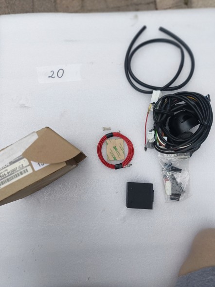 Nissan OE KE5059U007CZ Оригінальний комплект електропроводки для фаркопа NISSAN NOTE E11