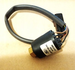 Ford OE Реле тиску кондиціонера Ford Escort IV OE 1057656