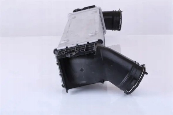 Nissens 96551 Охолоджувач повітря інтеркулер 96551 nissens