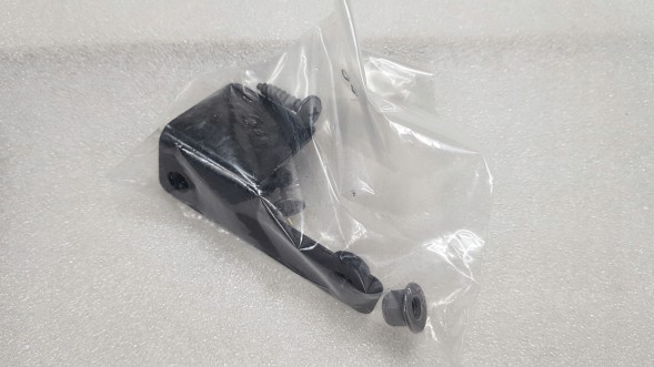Volkswagen OE 7H0898811 Бризковик задній лівий OEM VW T5 T6