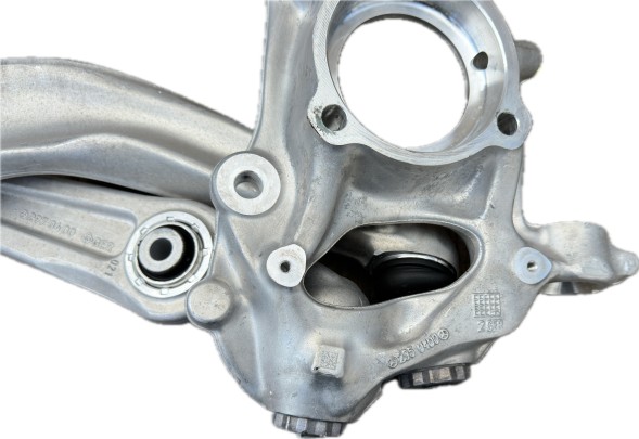Mercedes-Benz OE ZWROTNICA WAHACZ MERCEDES EQE W295 V295 ORYGINAL 2950400 2970400 2973332800 KOMPLET КРОСОВЕР МАЯТНИКИ MERCEDES EQE W295 V295 ОМ 2950400 2970400 2973332800 КОМП