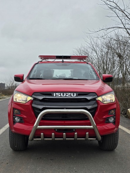 Китай PWT02_IDM20 Isuzu D-Max 2020 - Передня дужка A-Bar кенгуру, хром