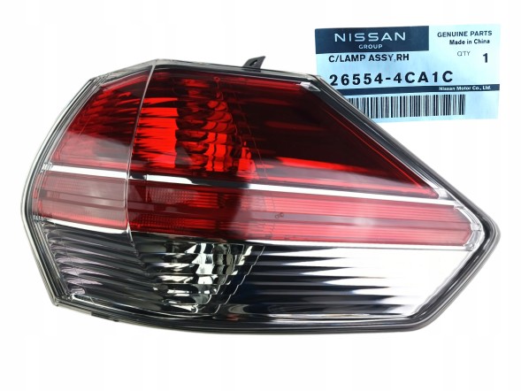 Nissan заводська комплектація WB/26554-4CA1C Nissan x-trail t32 2014 - 2017 лампа задня в бризковик права оригінал