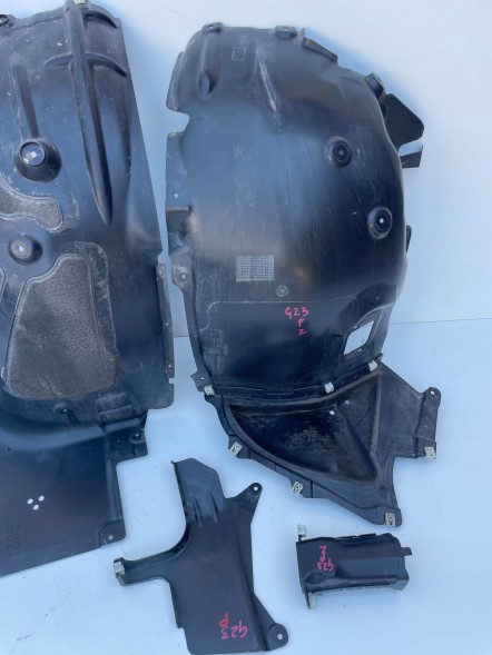 BMW OE KKDA BMW G22 G23 NADKOLE PRAWE PRAWY PRZÓD 7447162 7315730 BMW G22 G23 НАДКОЛІСО ПРАВЕ ПЕРЕДНЄ 7447162 7315730