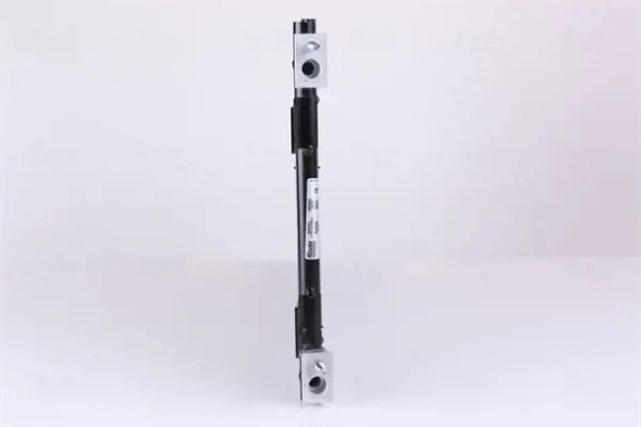 Nissens 940701 Конденсатор радіатора кондиціонування повітря 940701 nissens