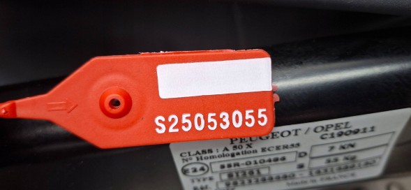 Peugeot OE S25053055 Гачок WESTFALIA 631689180 9823288680 Opel Corsa F Peugeot 208 II 2019-