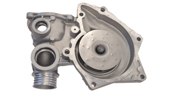 SKF VKPC 88829 Водяна помпа (насос охолодження)