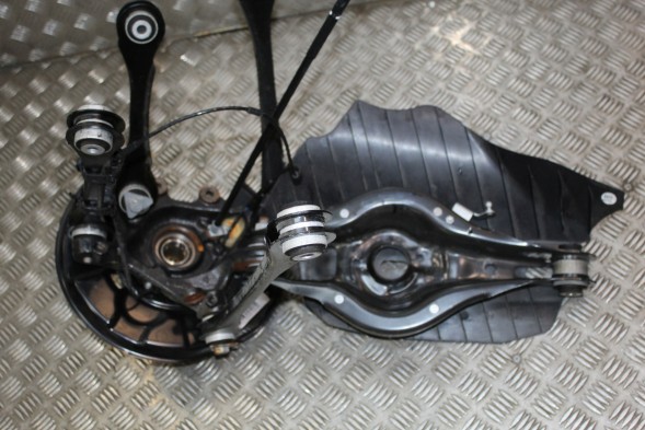 BMW OE bmw oem 6792521 6792525 6792539 6792543 6792533 6884694 OEM BMW 3 F30 F31 F35 ЛІВА ЗАДНЯ ЦАПФА, СТУПИЦЯ, ВАЖІЛЬ 6792521