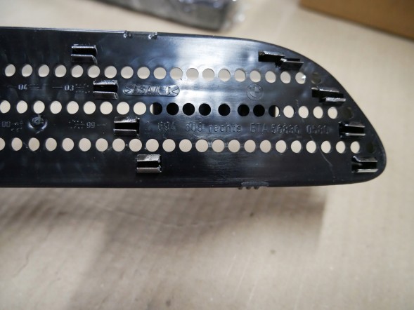 BMW OE 1457 BMW E46 М3 РЕШІТКА АТРАПА БРИЗКОВИКА ПРАВИЙ ПОВІТРОЗАБІРНИК ПРАВИЙ 2694608