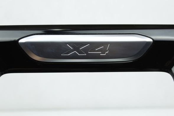BMW OE 9363806 ДЕКОРИ ТУНЕЛЮ КОНСОЛІ СРІБНА ПЕРЛИНА BMW G02 X4