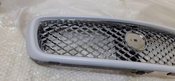 Jaguar OE 9X438C437A GO РЕШІТКА РАДІАТОРА JAGUAR X-TYPE LIFT 9X43-8C437-A НОВА