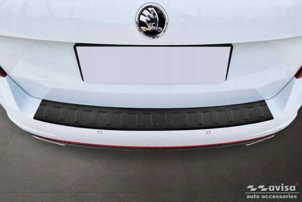 Avisa 2/40336 Б/у накладка заднього бампера для Skoda Octavia 3 RS Kombi