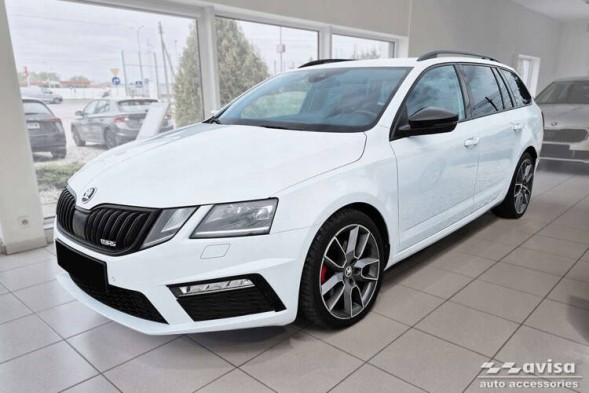 Avisa 2/40336 Б/у накладка заднього бампера для Skoda Octavia 3 RS Kombi