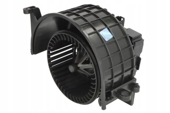 HIGHWAY AUTOMOTIVE 53033008 Повітродувка 24v highway automotive 53033008