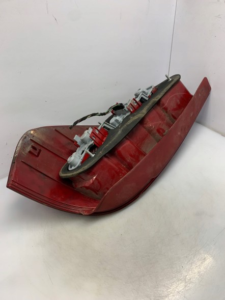 Mercedes-Benz OE LAMPA TYLNA LEWA 03-440-1030L-R MERCEDES ЛАМПА ЗАДНЯ ЛІВА 03-440-1030Л-Р MERCEDES