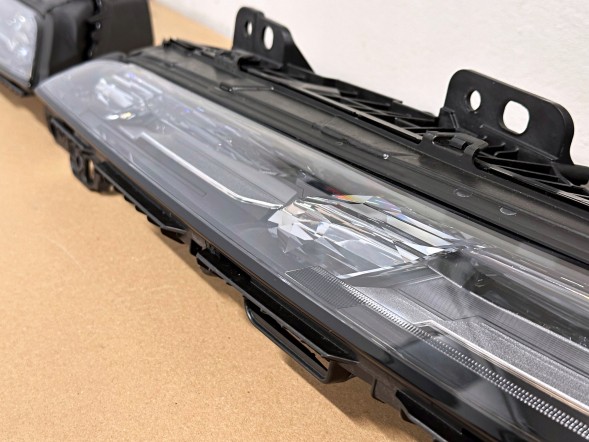 BMW OE 9879935 9879936 Bmw i7 7 g70 фари лампи crystal swarovski фронтальні 9879935 9879936 нові