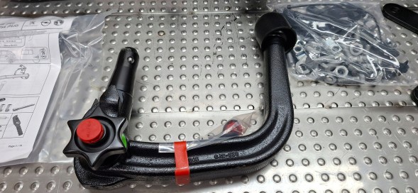 Peugeot OE S25053057 Гачок WESTFALIA 631689180 9823288680 Opel Corsa F Peugeot 208 II 2019-