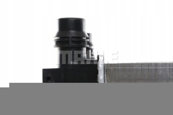 Mahle CR 477 001S Охолоджувач води vw new beetle 1.4-2.0 01.98-10.10