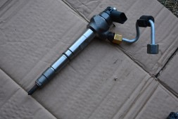 Volkswagen OE WTRYSKIWACZ WTRYSKIWACZE VW PASSAT B8 04L130277AE Інжектор форсунки vw passat b8 04l130277ae