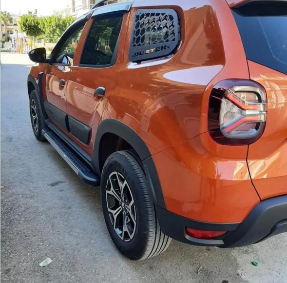 Китай DDFF-002 Dacia Duster 2018 - колісні арки, розширювачі крил