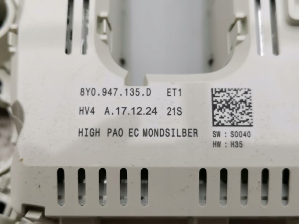 Volkswagen OE 8Y0947135D, DWP8Y0947135DOE Плафон освітлення салону Audi RS3 8VA 8Y0947135D Новий оригінал
